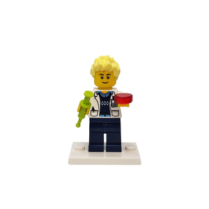 Custom LEGO® Lab Set - Male Scientist Minifigure with Micropipette and Petri Dish | Gift for Chemists, Biologists, Medical Lab Technicians, and Science Enthusiasts