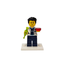 Custom LEGO® Lab Set - Male Scientist Minifigure with Micropipette and Petri Dish | Gift for Chemists, Biologists, Medical Lab Technicians, and Science Enthusiasts